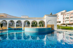 Praia da Rocha, Vila Rosa, T1, Piscinas, Parqueamento e Internet by IG